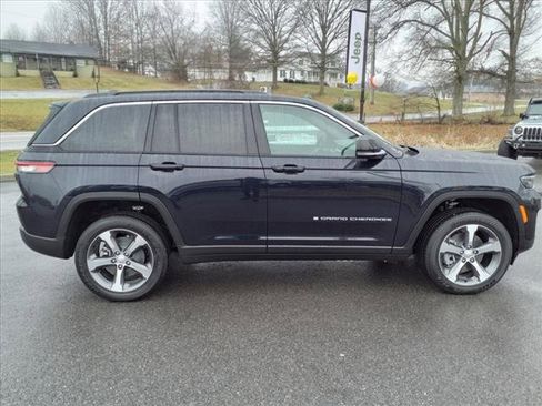 New 2024 Jeep Grand Cherokee Limited 4xe image 3