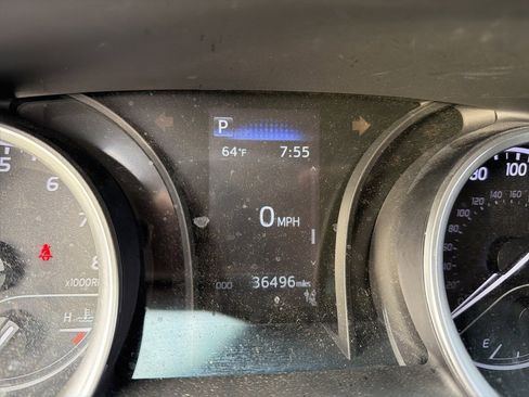 Used 2023 Toyota Camry LE image 12