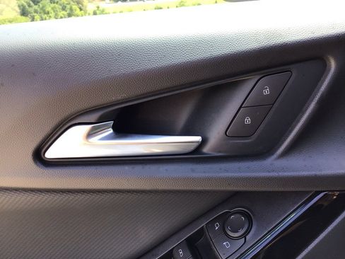 New 2026 Chevrolet Equinox LT w/ Convenience Package II image 24