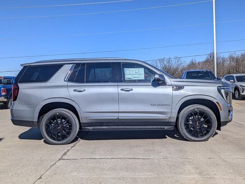 New 2026 GMC Yukon Elevation w/ LPO, Floor Liner Package image 6