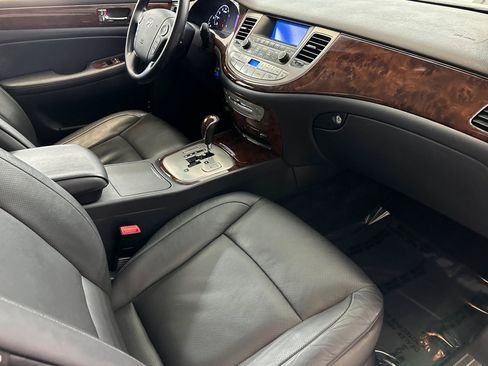 Used 2009 Hyundai Genesis 3.8 image 30