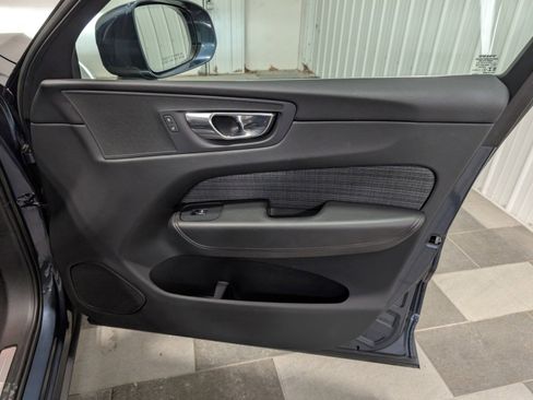 Used 2023 Volvo XC60 T8 Core image 26