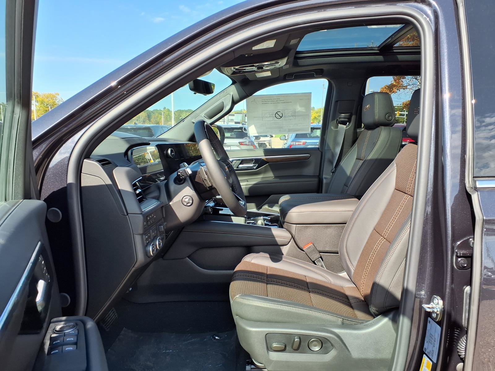 New 2026 Chevrolet Tahoe High Country AWD/4WD image 14