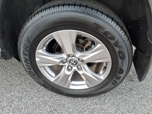 Certified 2022 Toyota RAV4 XLE image 14