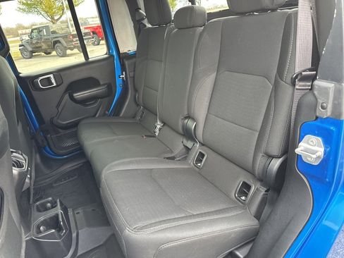 Used 2021 Jeep Gladiator Willys image 49