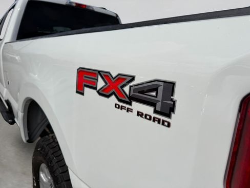 Used 2024 Ford F250 XLT w/ FX4 Off-Road Package image 40
