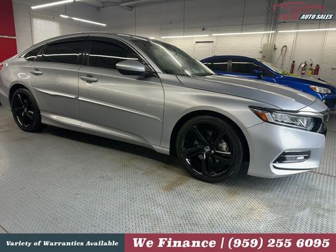 Used 2019 Honda Accord Sport image 4