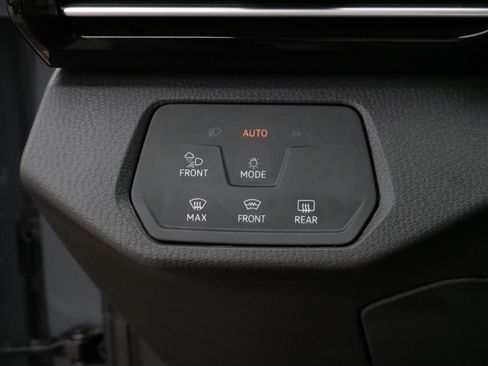 Used 2023 Volkswagen ID.4 Pro S AWD/4WD image 26