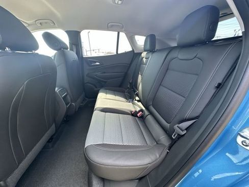 New 2026 Chevrolet Trax LT w/ Midnight Edition FWD image 25