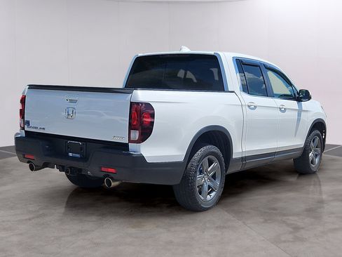 Certified 2023 Honda Ridgeline RTL image 2