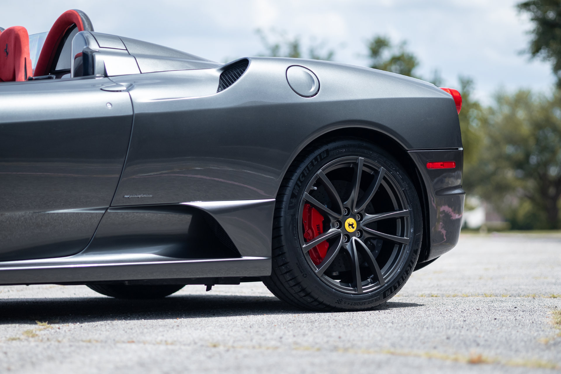 Used 2009 Ferrari F430 Scuderia RWD image 8