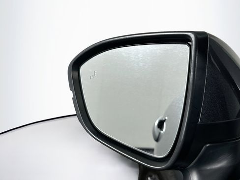 Used 2024 Nissan Pathfinder SV image 16