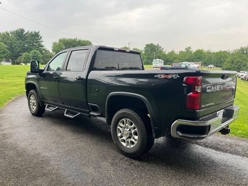 Used 2023 Chevrolet Silverado 2500 LT w/ Convenience Package AWD/4WD image 6