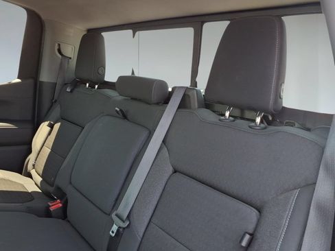 Used 2019 GMC Sierra 1500 SLE w/ SLE Value Package AWD/4WD image 12