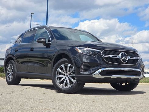 Certified 2026 Mercedes-Benz GLC 300 4MATIC image 2