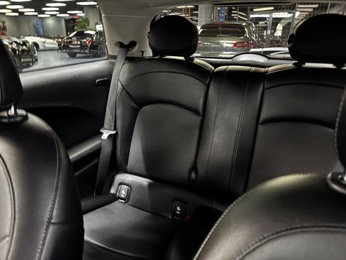 Used 2018 MINI Cooper 2-Door Hardtop w/ Signature Line Package image 33