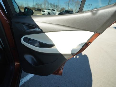 Used 2020 Buick Encore GX Preferred w/ Cold Weather Comfort Package image 23