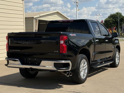 Used 2024 Chevrolet Silverado 1500 LTZ w/ Technology Package AWD/4WD image 7