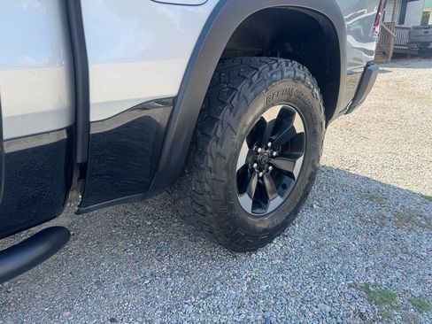 Used 2019 RAM 1500 Rebel AWD/4WD image 9