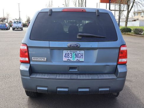 Used 2010 Ford Escape XLS image 5