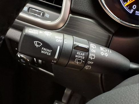 Used 2020 Jeep Grand Cherokee Altitude AWD/4WD image 19