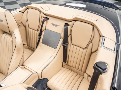 Used 2016 Aston Martin DB9 GT RWD image 16