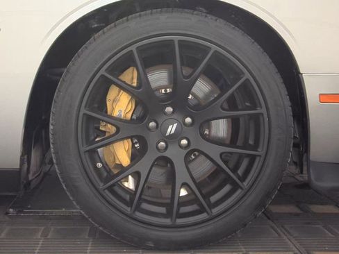 Used 2019 Dodge Challenger R/T Scat Pack w/ Dynamics Package RWD image 7