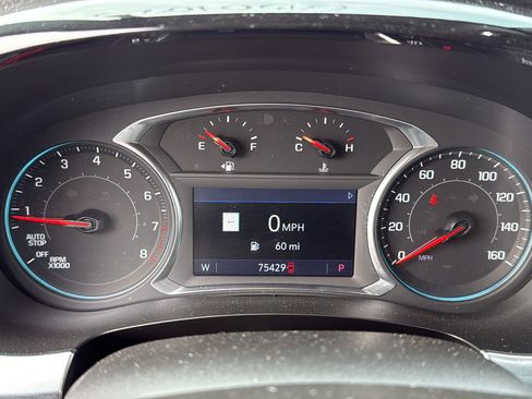 Used 2021 Chevrolet Traverse RS image 18