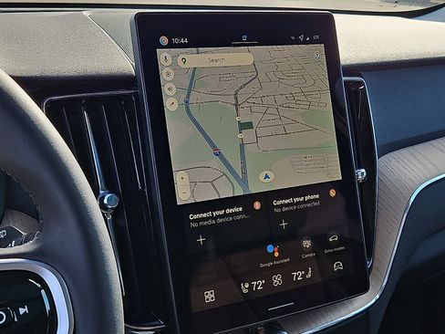 New 2026 Volvo XC60 B5 Plus w/ Protection Package Premier image 15