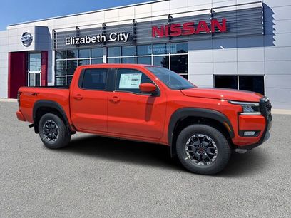 New 2025 Nissan Frontier PRO-4X w/ Black Accent Package