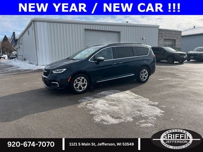 Used 2022 Chrysler Pacifica Limited