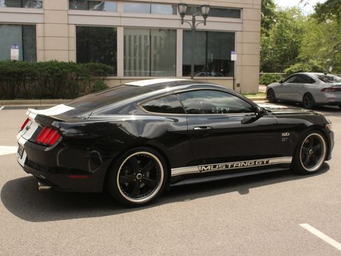 Used 2016 Ford Mustang GT RWD image 7