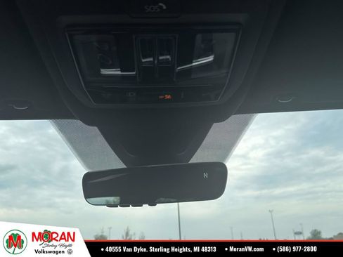 Certified 2024 Volkswagen Atlas Cross Sport SEL Premium R-Line AWD/4WD image 33