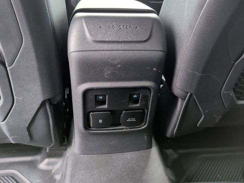 Used 2023 Ford Bronco Badlands AWD/4WD image 37