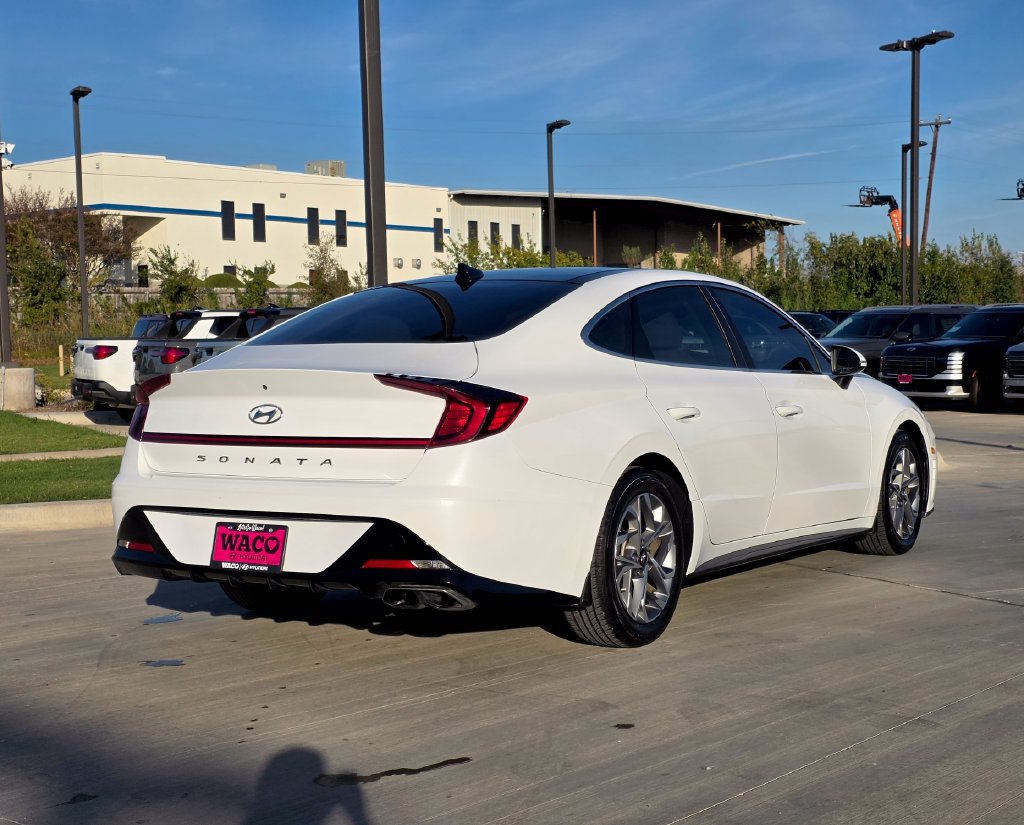 Used 2023 Hyundai Sonata SEL w/ Convenience Package FWD image 12
