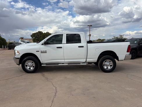 Used 2018 RAM 2500 Tradesman w/ Chrome Appearance Group AWD/4WD image 8