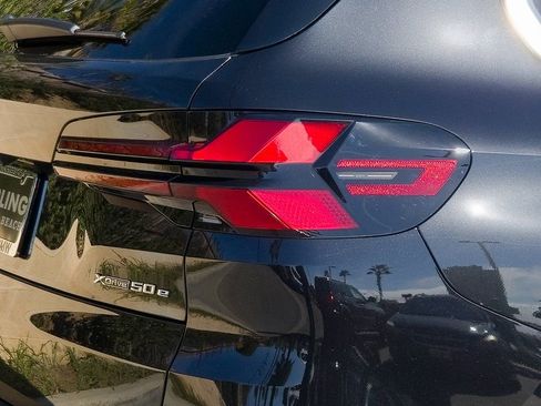 New 2026 BMW X5 xDrive50e w/ Executive Package image 7