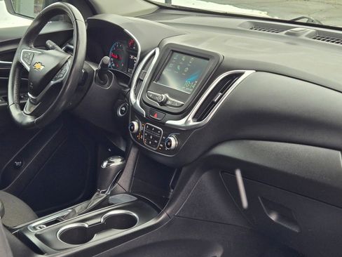 Used 2018 Chevrolet Equinox LT image 7