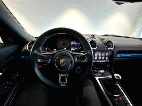 Used 2025 Porsche 718 Cayman S RWD image 16