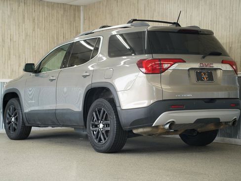 Used 2019 GMC Acadia SLT FWD image 7