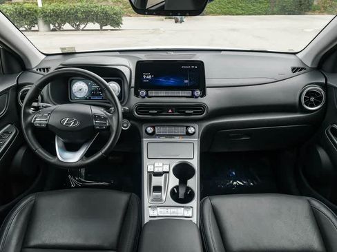 Used 2023 Hyundai Kona Limited w/ Cargo Package FWD image 14