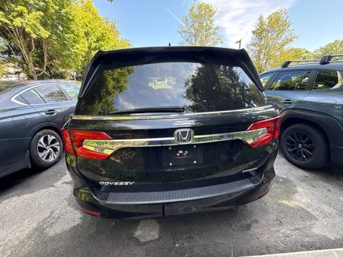 Used 2020 Honda Odyssey Touring image 5