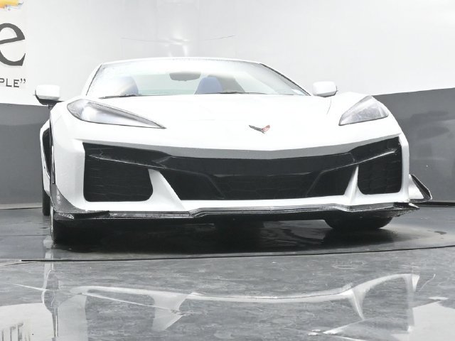 New 2027 Chevrolet Corvette Z06 RWD image 3