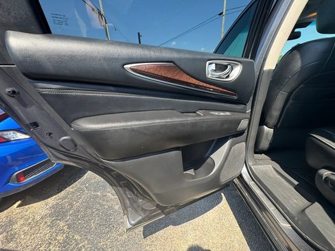 Used 2013 INFINITI JX35 AWD w/ Premium Pkg image 19