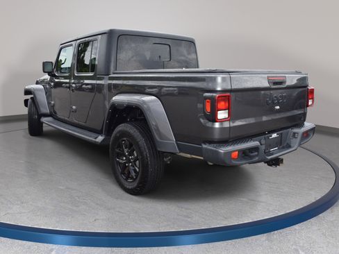 Used 2022 Jeep Gladiator Sport AWD/4WD image 8