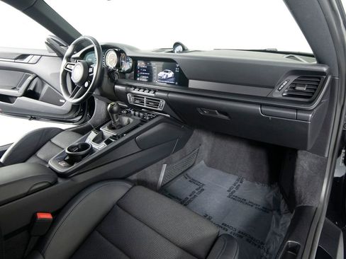 Certified 2022 Porsche 911 GT3 image 38