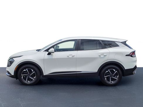 Used 2025 Kia Sportage LX FWD image 13