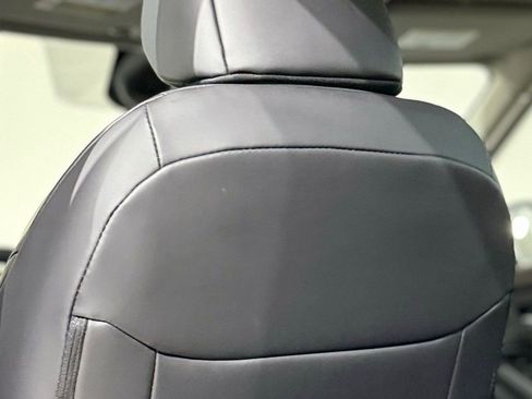 Used 2023 Nissan Rogue SV w/ SV Premium B Package image 44