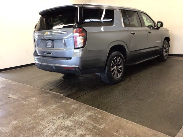 Used 2022 Chevrolet Suburban LT w/ LT Signature Plus Package AWD/4WD image 4
