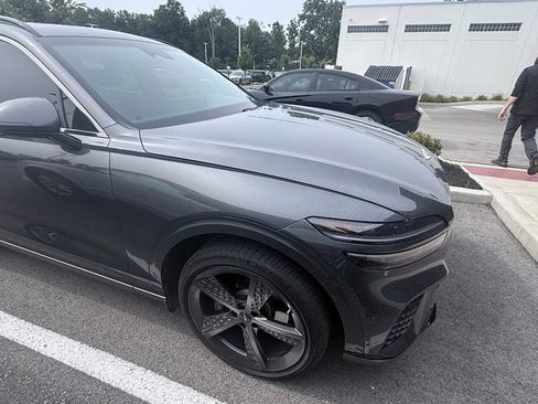 Used 2023 Genesis GV70 2.5T w/ Sport Prestige Package AWD/4WD image 25